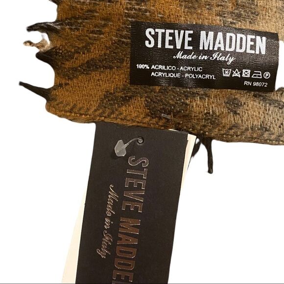 Steve Madden Brown Ombre Paisley Muffler Scarf NWT - Picture 3 of 4